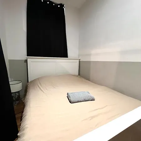 Le New Yorkeur Plein Coeur De *